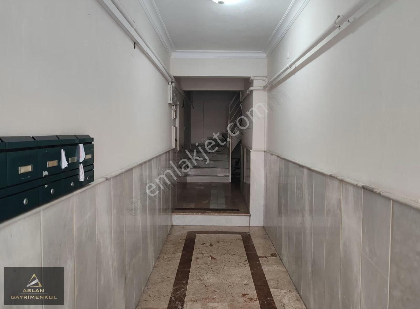 Karşıyaka Mer. Çarşı İzban Sahil Yürüme Mesafesi 4+1 Net 145 M2 - Görsel 27