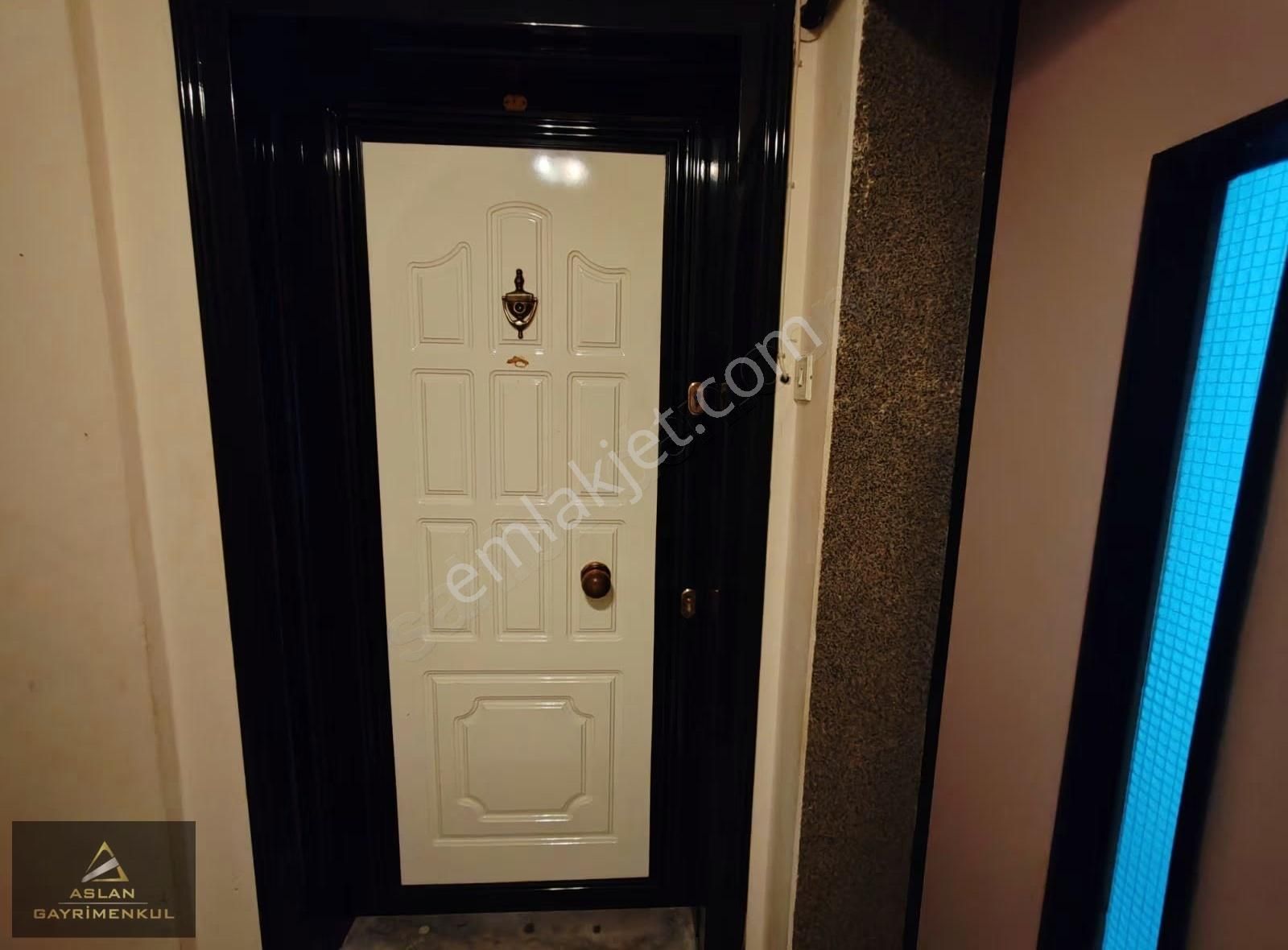 Karşıyaka Mer. Çarşı İzban Sahil Yürüme Mesafesi 4+1 Net 145 M2 - Görsel 23