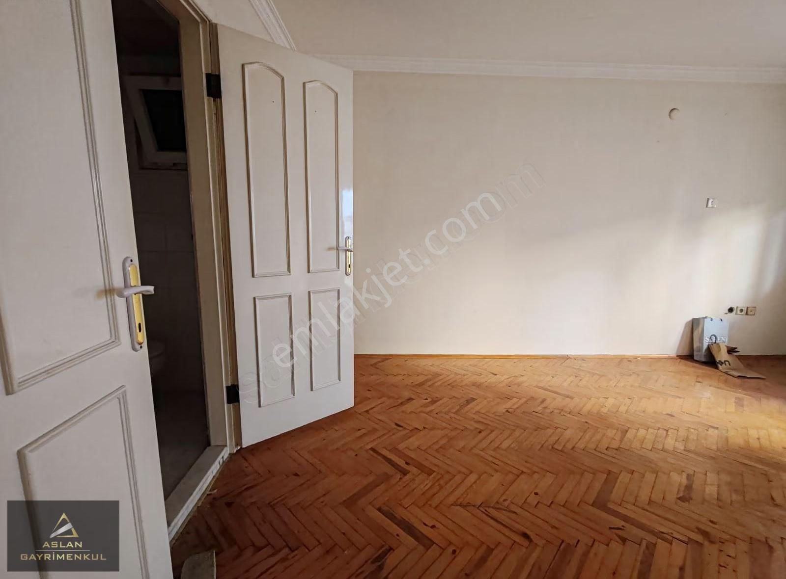 Karşıyaka Mer. Çarşı İzban Sahil Yürüme Mesafesi 4+1 Net 145 M2 - Görsel 28