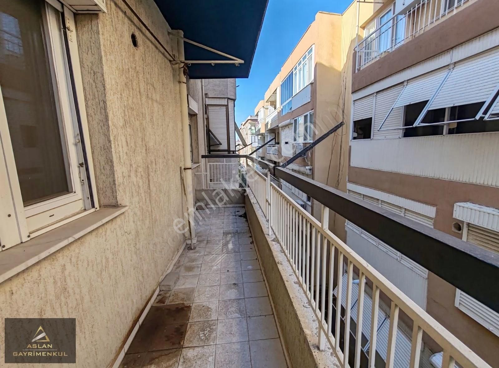 Karşıyaka Mer. Çarşı İzban Sahil Yürüme Mesafesi 4+1 Net 145 M2 - Görsel 19