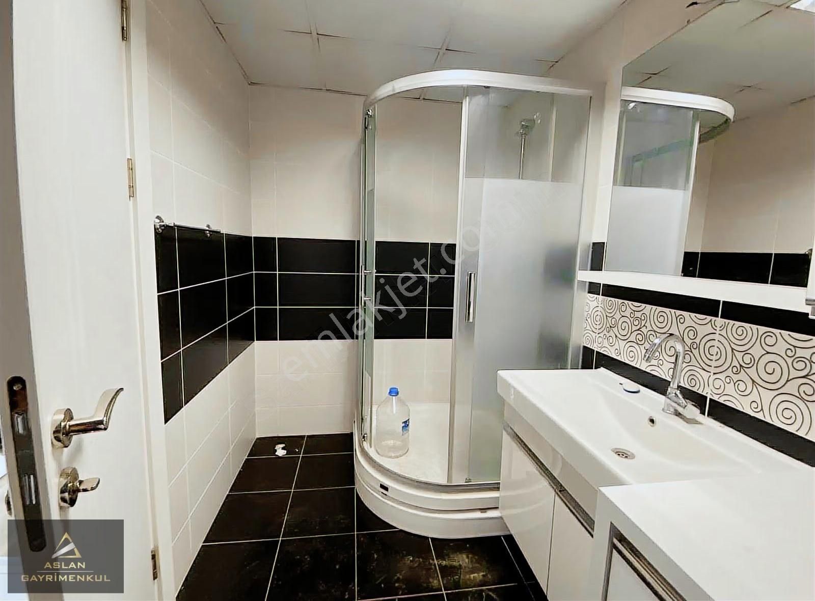 Aslandan Anadolu Caddesi Üzeri K.mutfak 110m2 2+1 Ferah Daire - Görsel 15