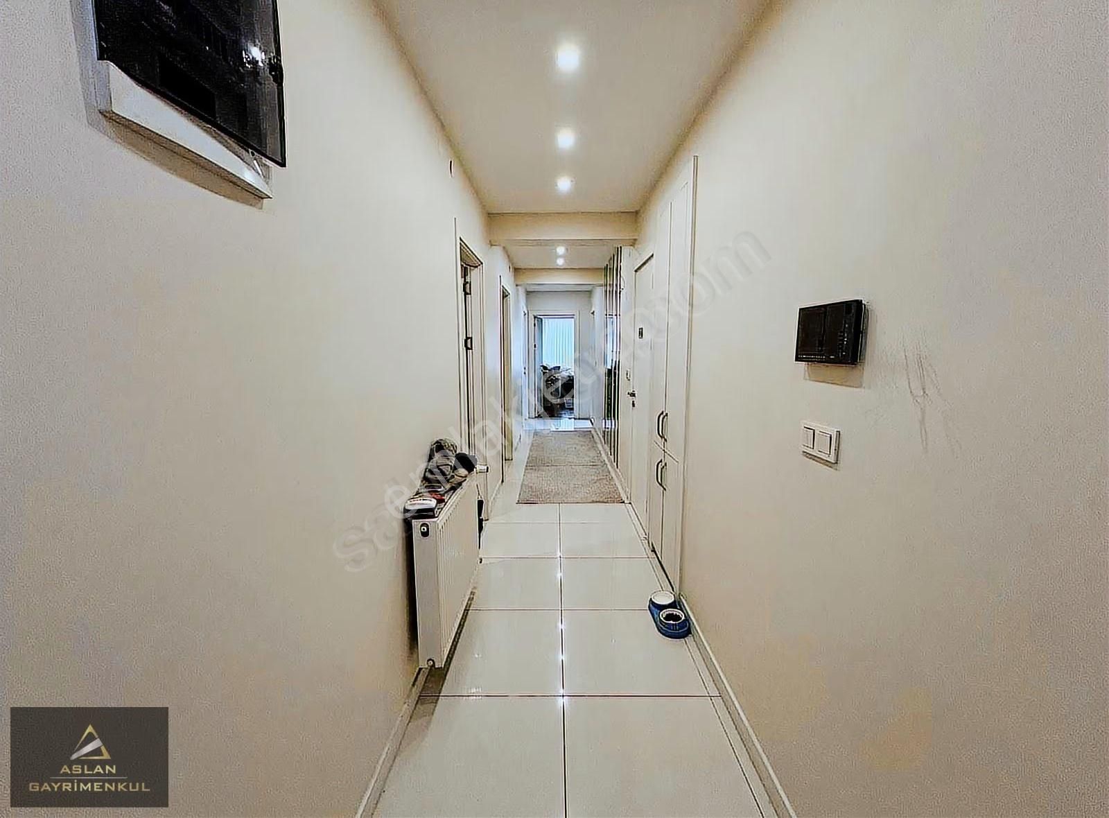 Aslandan Anadolu Caddesi Üzeri K.mutfak 110m2 2+1 Ferah Daire - Görsel 3