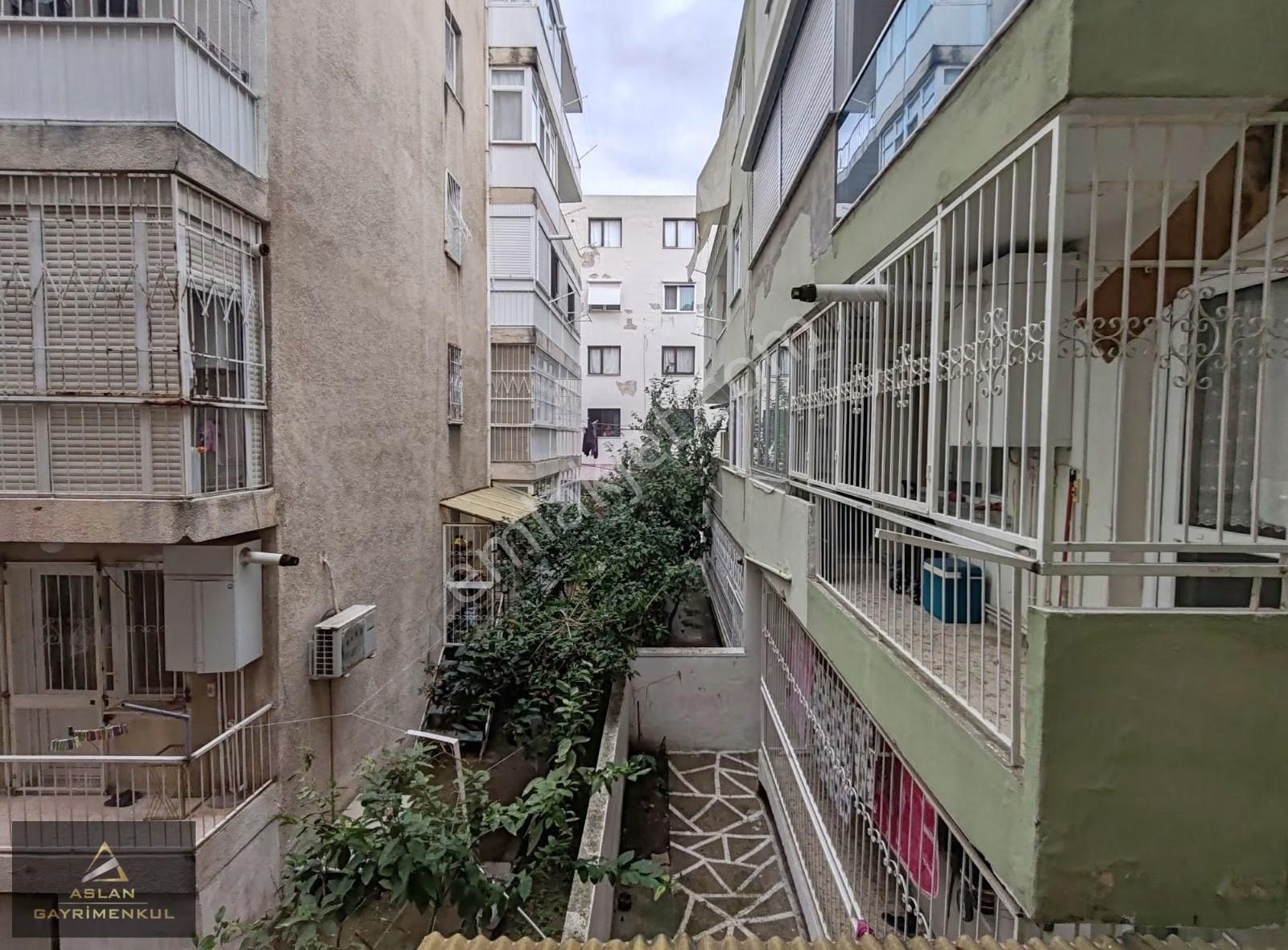 Karşıyaka Çift Cephe Tüm Odalar Aydınlık Büyük Salon 3+1 Boş Dai - Görsel 3