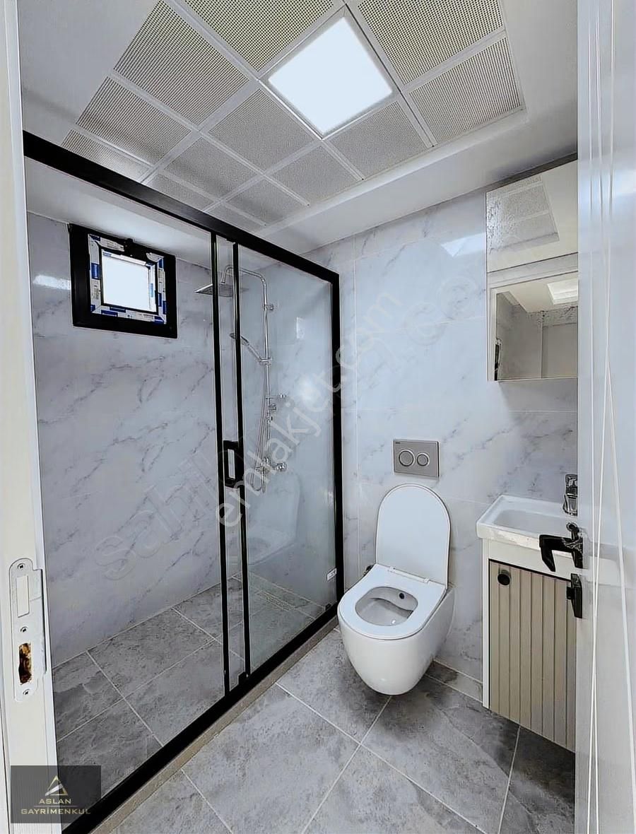 Aslan'dan Müstakil Havuzlu Akıllı Ev Sistemli Satılık 5+2 Villa - Görsel 21