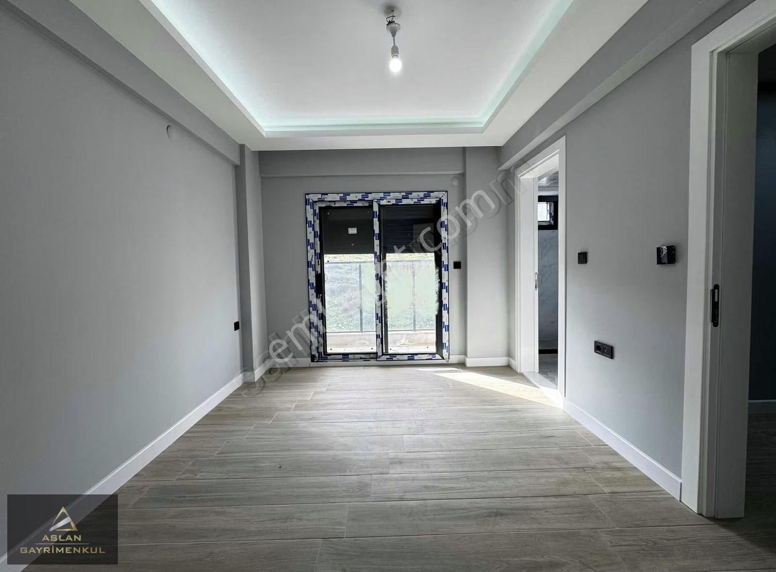 Aslan'dan Müstakil Havuzlu Akıllı Ev Sistemli Satılık 5+2 Villa - Görsel 18