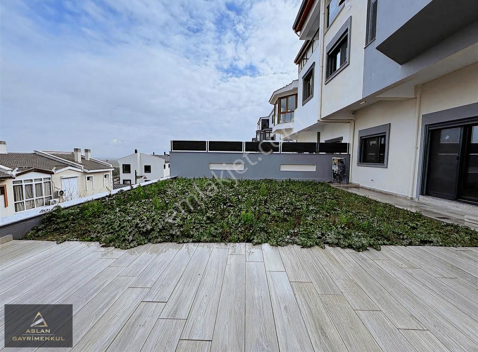 Aslan'dan Müstakil Havuzlu Akıllı Ev Sistemli Satılık 5+2 Villa - Görsel 11