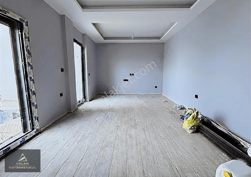 Aslan'dan Müstakil Havuzlu Akıllı Ev Sistemli Satılık 5+2 Villa - Görsel 19