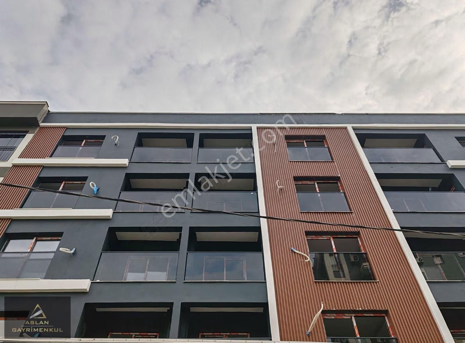 Karşıyaka Kentsel Dönüşüm Yakını Önü Açık Ferah Sıfır 2+1 Daire - Görsel 5