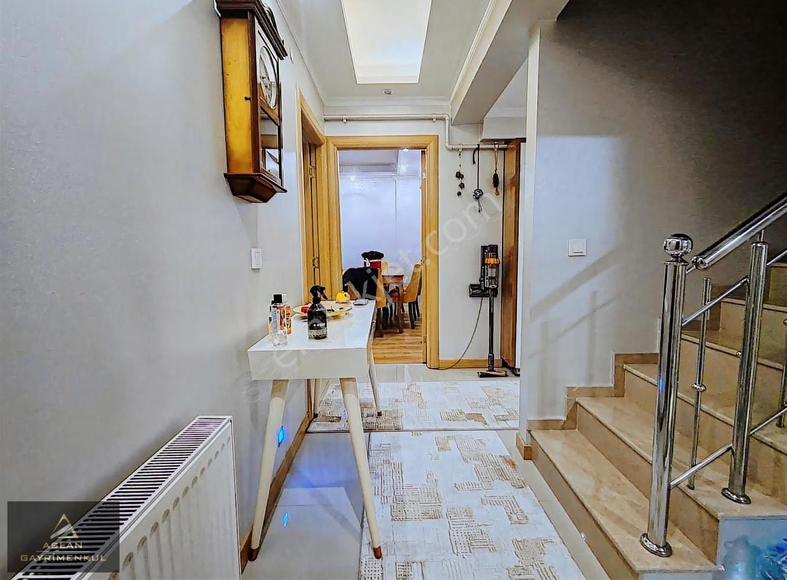 K.yaka Şömine Teras Asansör Doğalgaz Otopark 180 M2 Dublex Daire - Görsel 28