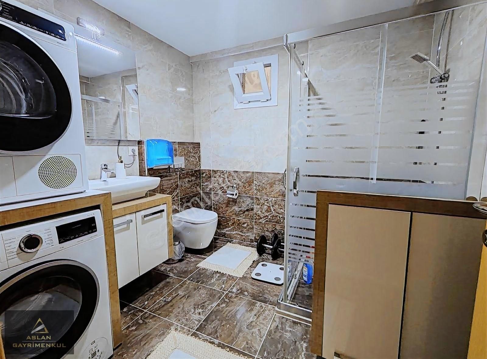 K.yaka Şömine Teras Asansör Doğalgaz Otopark 180 M2 Dublex Daire - Görsel 9