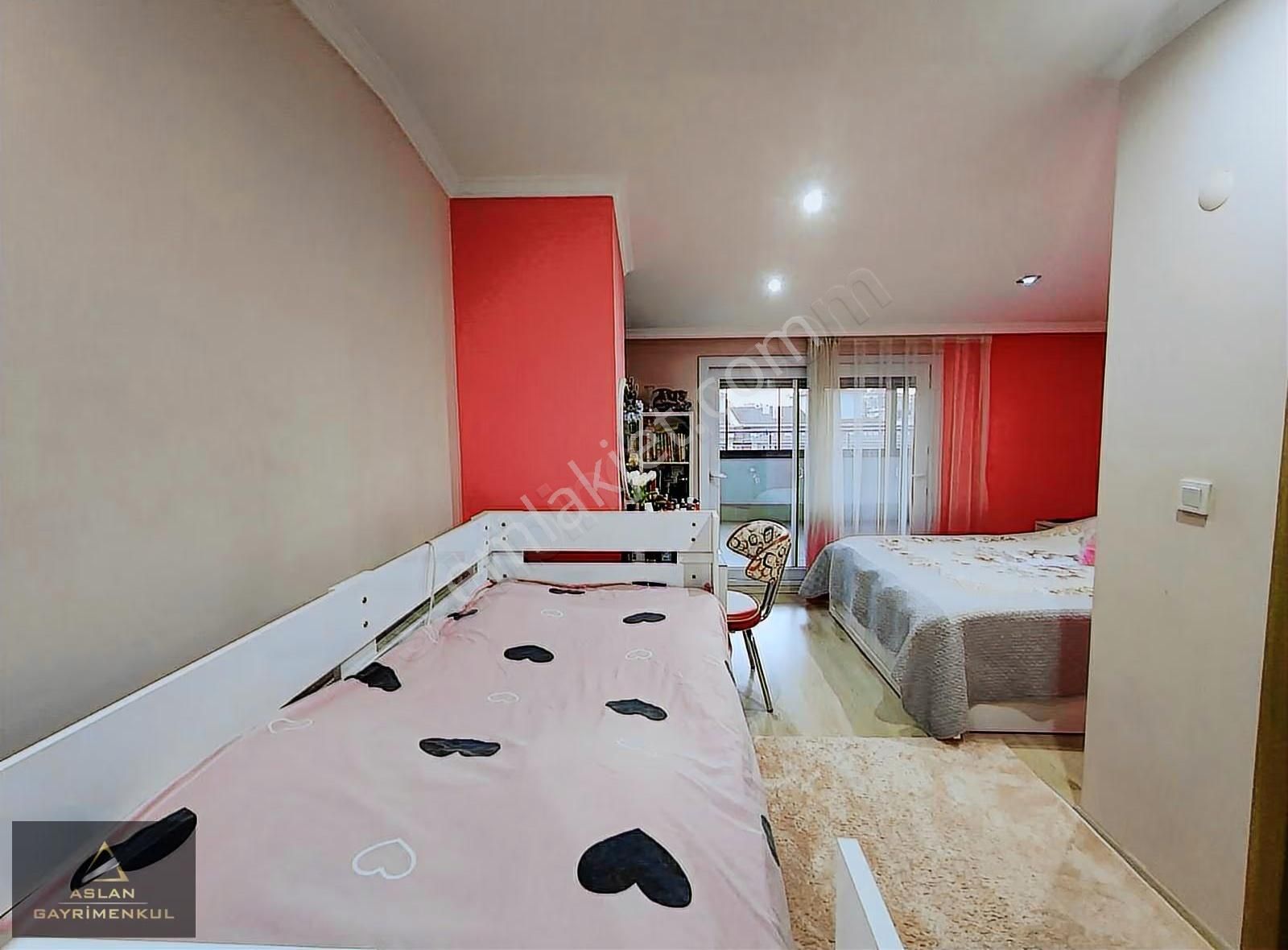 K.yaka Şömine Teras Asansör Doğalgaz Otopark 180 M2 Dublex Daire - Görsel 20