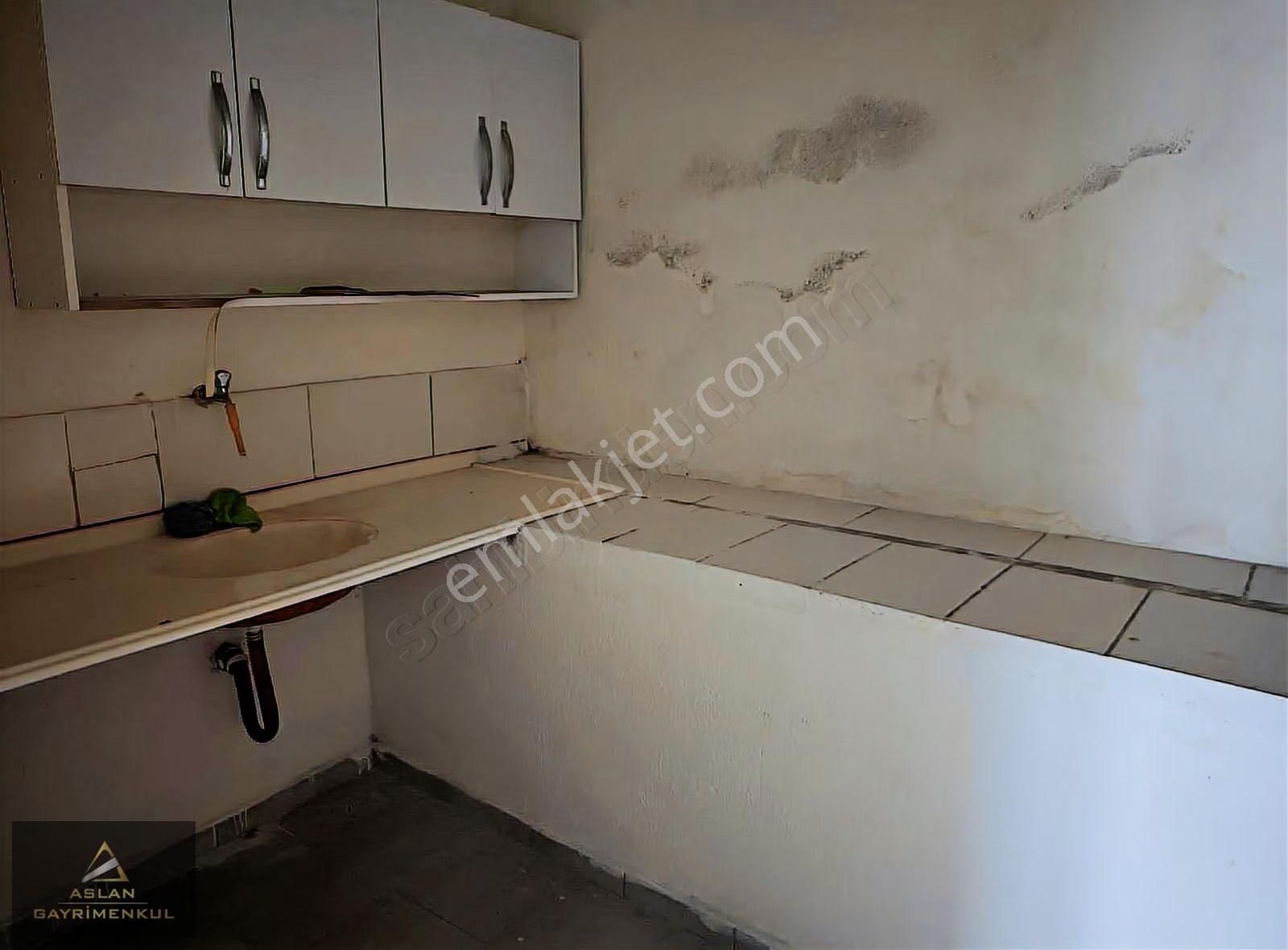 Çiğli Köyici Mevkii Kiralık Dukkan - Görsel 2