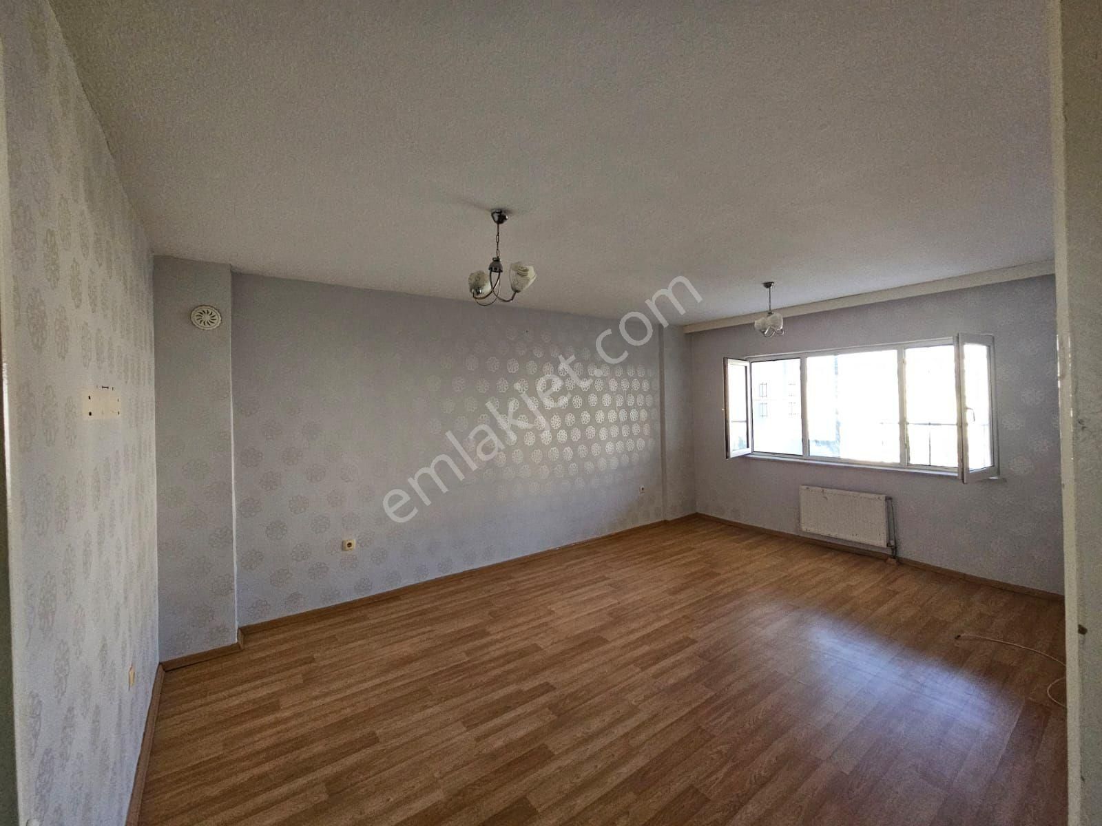 Akçe'den Su Deposuna Yakın Fırsat Geniş Daire - Görsel 4