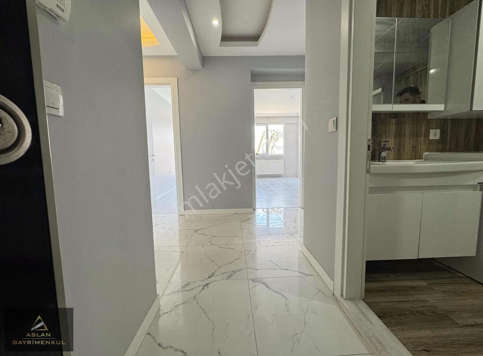 Aslan'dan Cadde Üzerinde,arakat Kiralık 3+1 Daire - Görsel 21