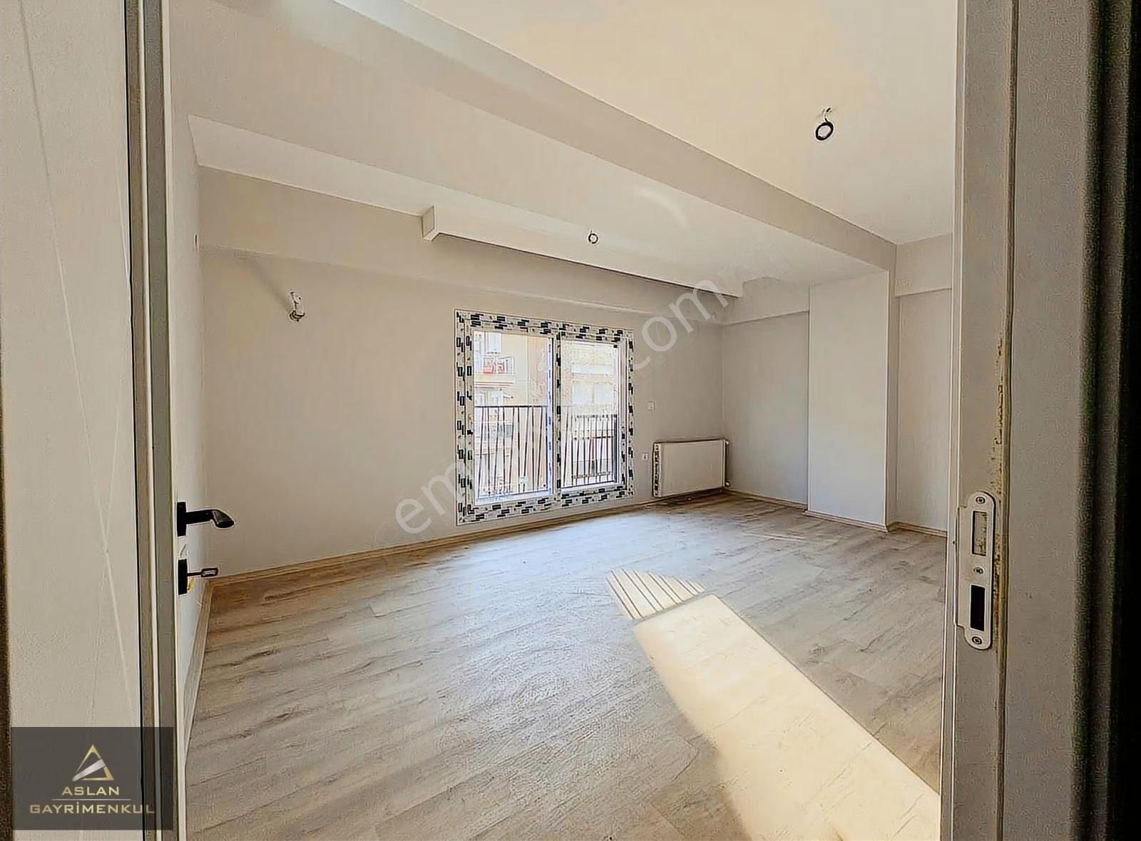 Aslandan Yeni Girne Caddesi Yakını Satılık Sıfır Daire - Görsel 14