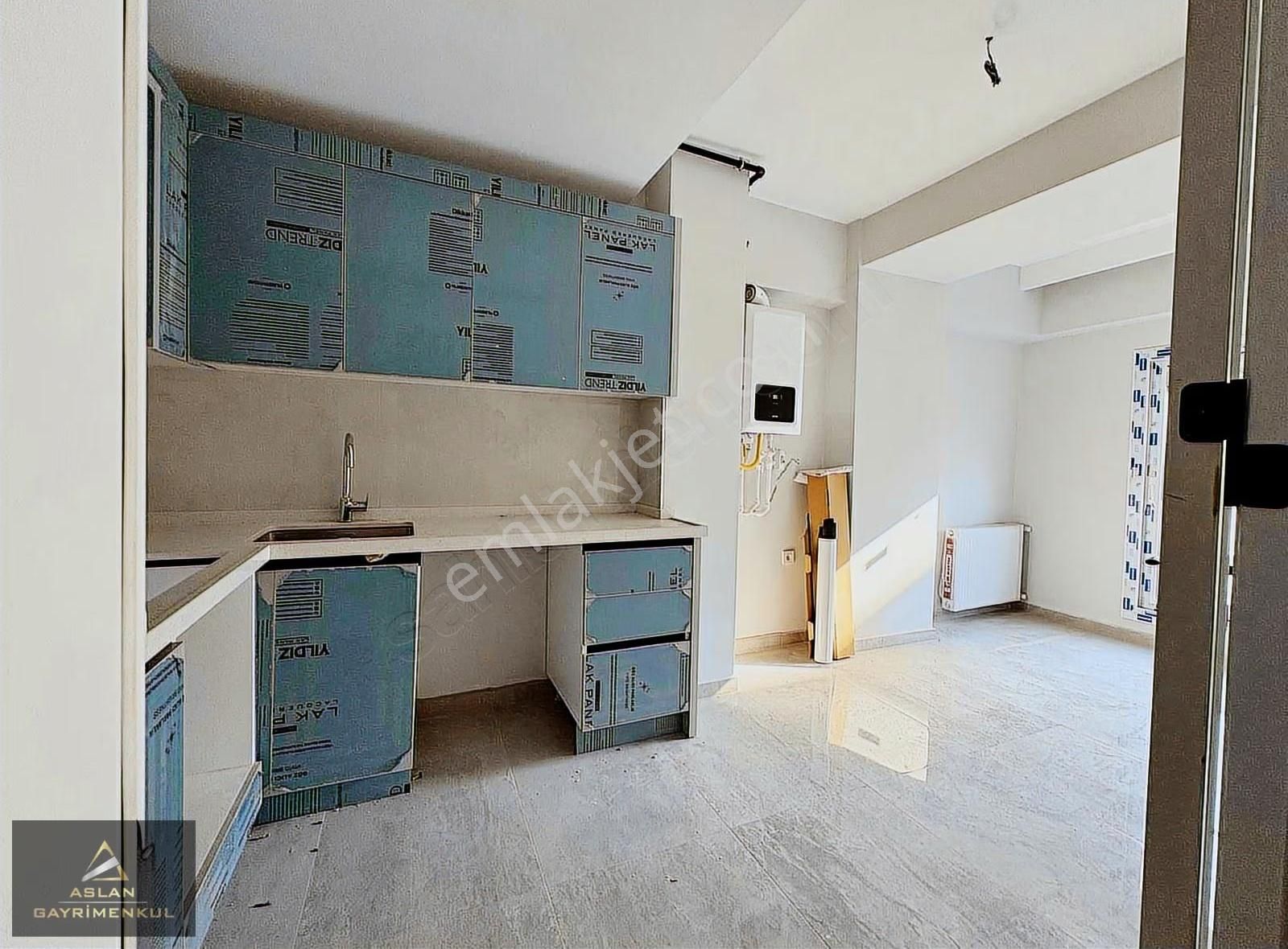 Aslandan Yeni Girne Caddesi Yakını Satılık Sıfır Daire - Görsel 3