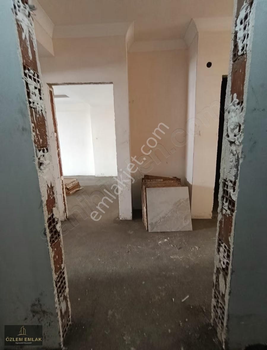 Özlem' Den 600 Evler Mahallesinde 3+1 Bahçeli Satılık Lüx Daire - Görsel 4