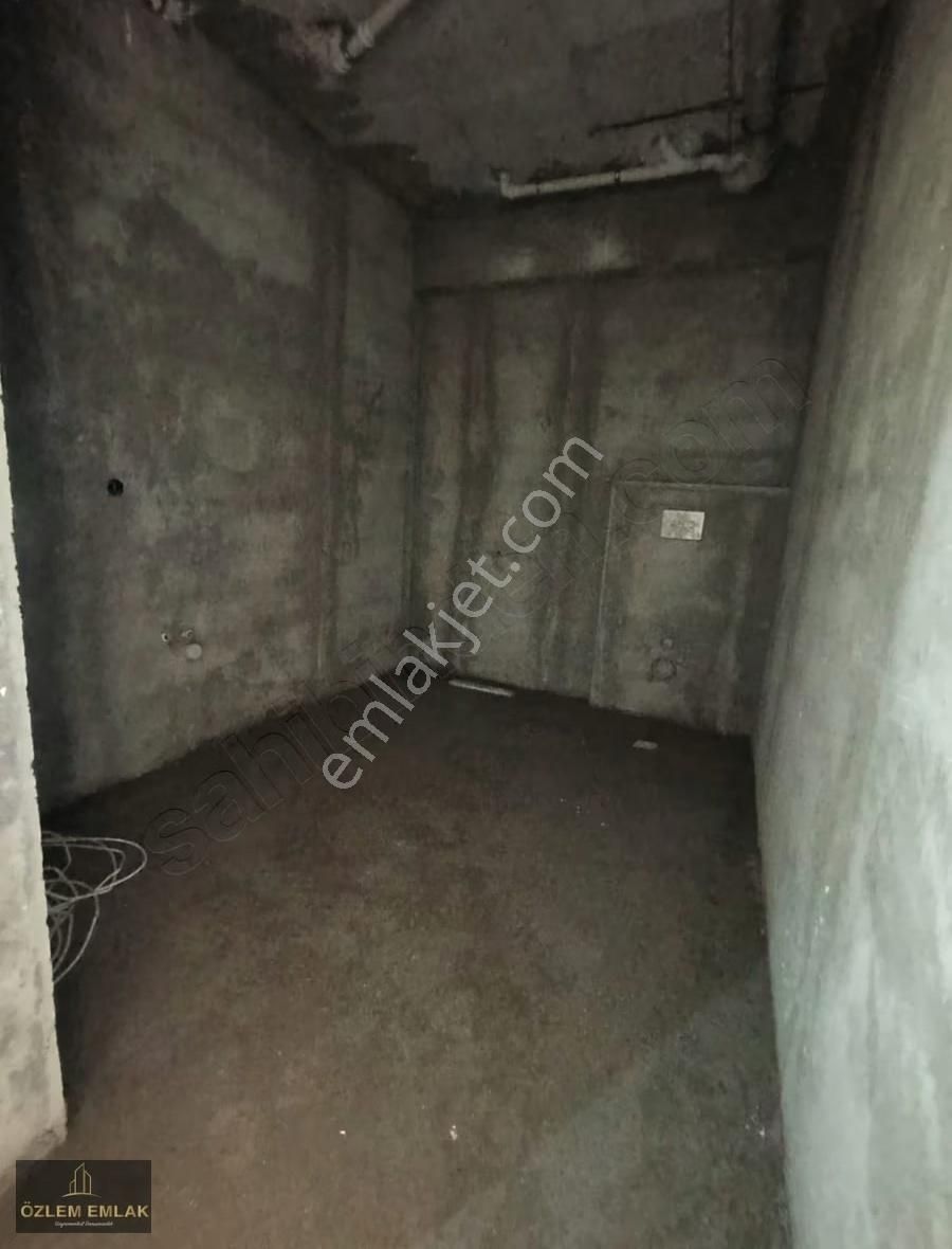 Özlem' Den 600 Evler Mahallesinde 3+1 Bahçeli Satılık Lüx Daire - Görsel 14