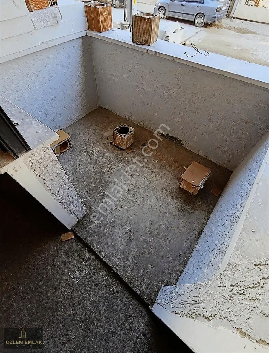 Özlem' Den 600 Evler Mahallesinde 3+1 Bahçeli Satılık Lüx Daire - Görsel 12