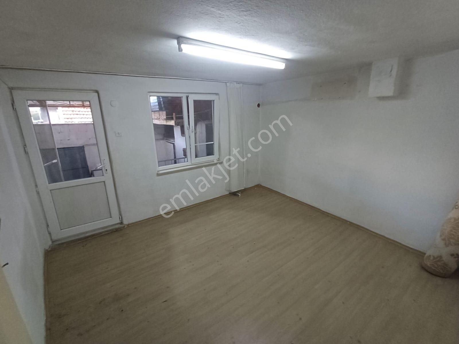 Pak Yapıdan Eşyasız Kiralık İki Katlı Müstakil Ev - Görsel 3