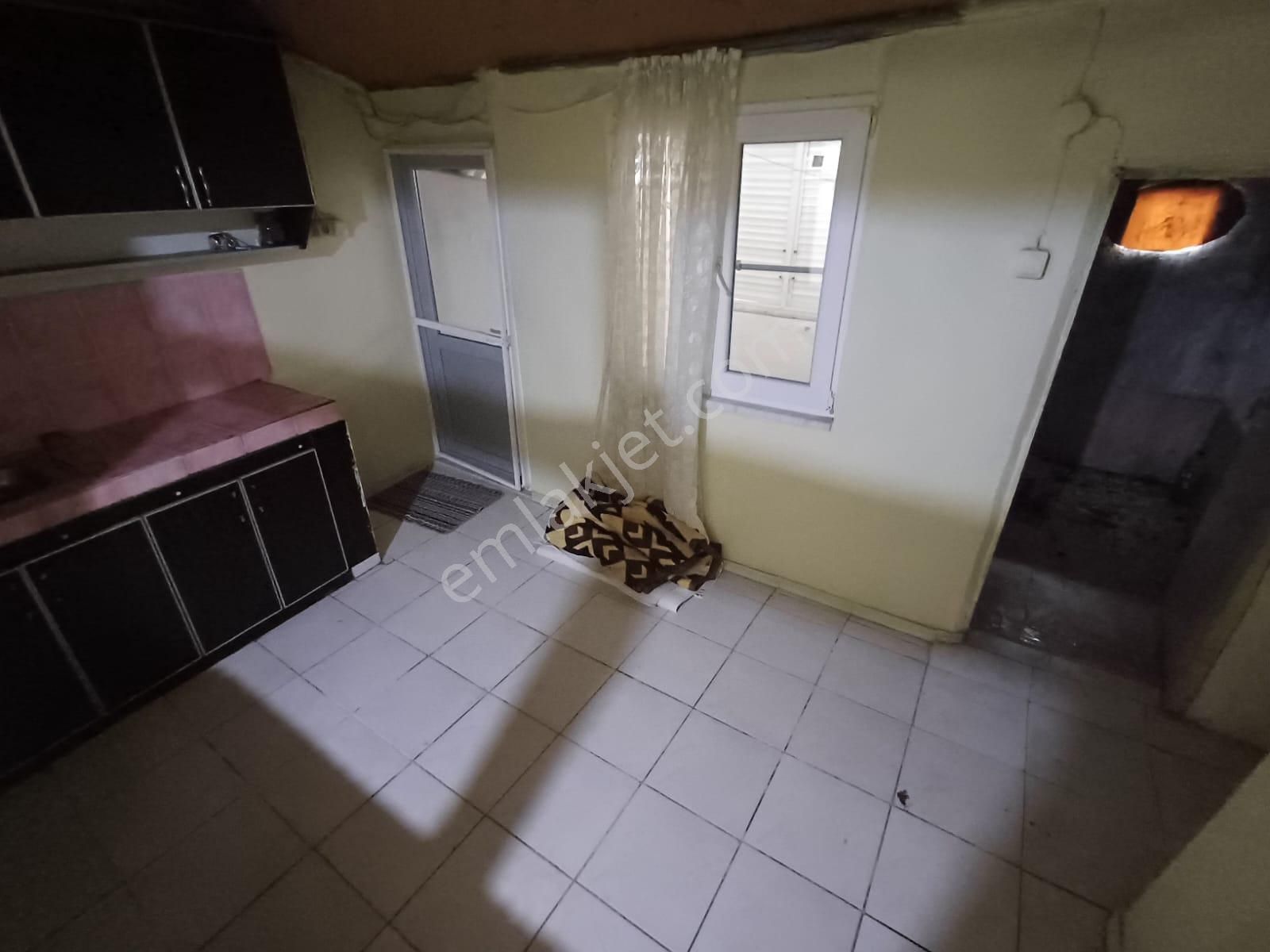 Pak Yapıdan Eşyasız Kiralık İki Katlı Müstakil Ev - Görsel 17