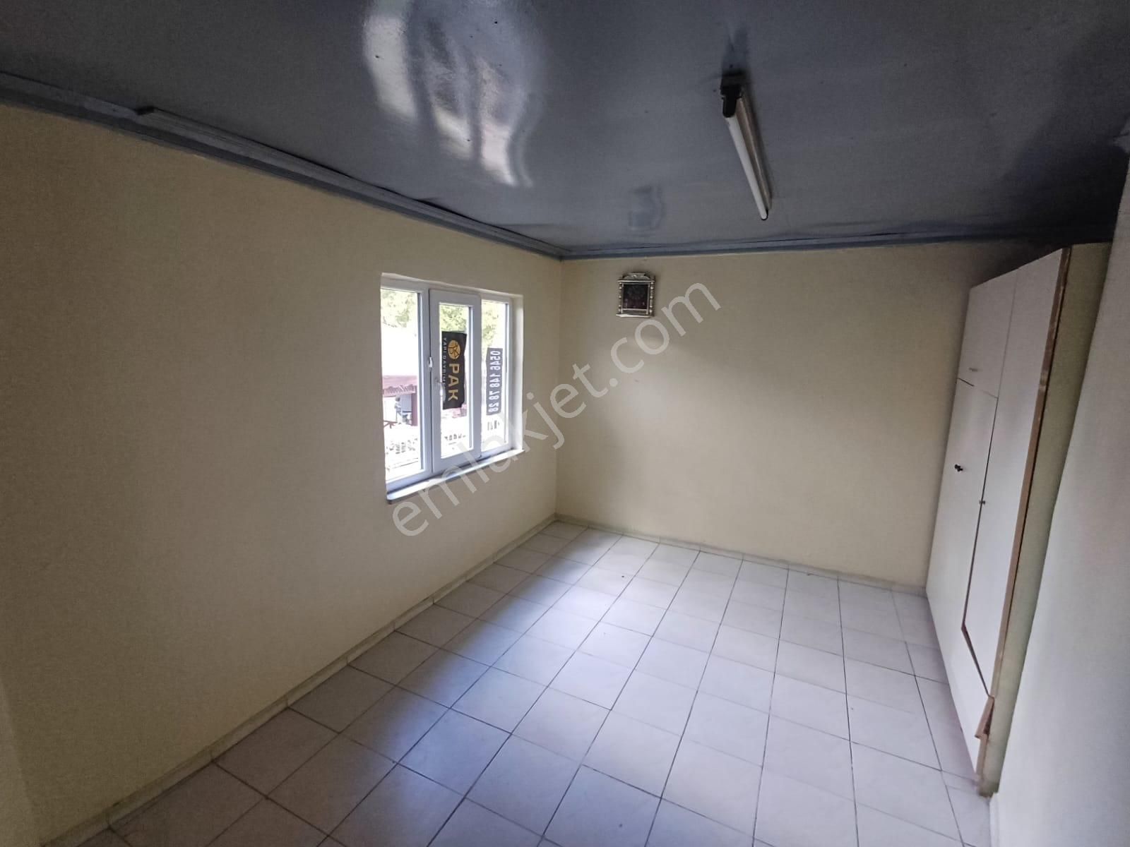 Pak Yapıdan Eşyasız Kiralık İki Katlı Müstakil Ev - Görsel 7