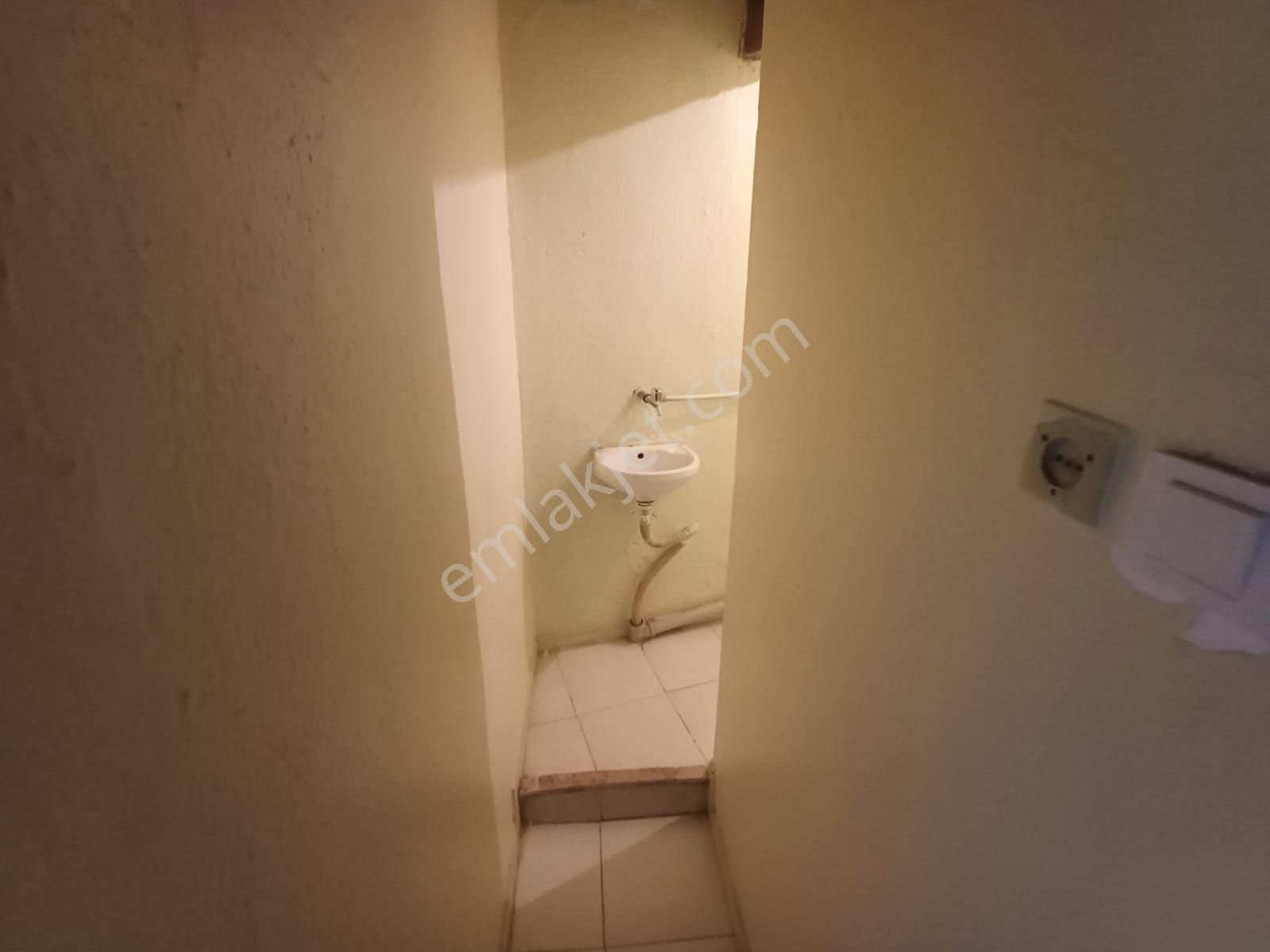 Pak Yapıdan Eşyasız Kiralık İki Katlı Müstakil Ev - Görsel 10