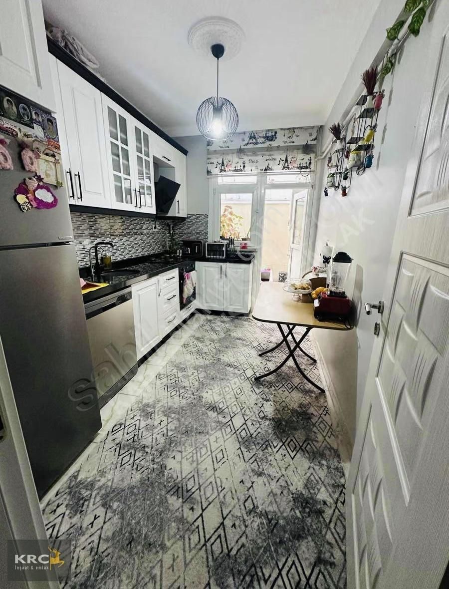 Güngören Merkez Hah Satılk 3+1 Daire 130m2 Danışman Sok - Görsel 8