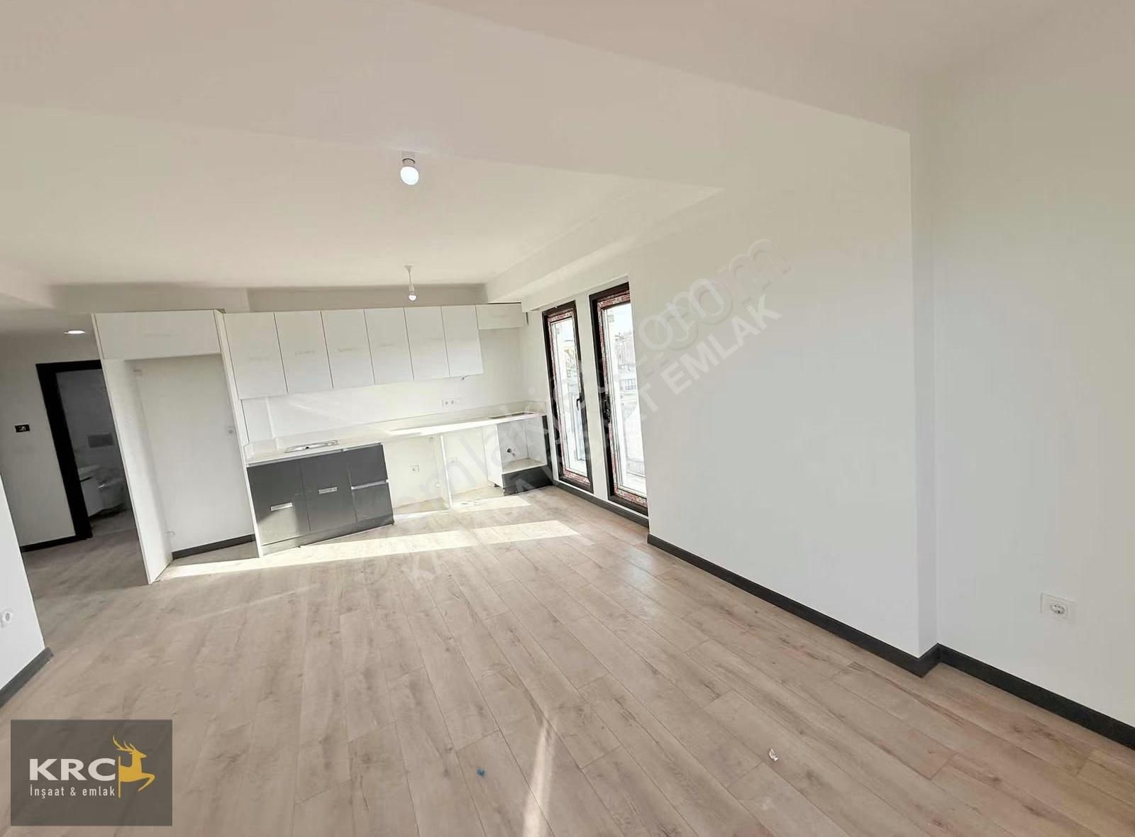 Mari Vadi Satılk Lüks 3+1 Daire 125m2 - Görsel 7