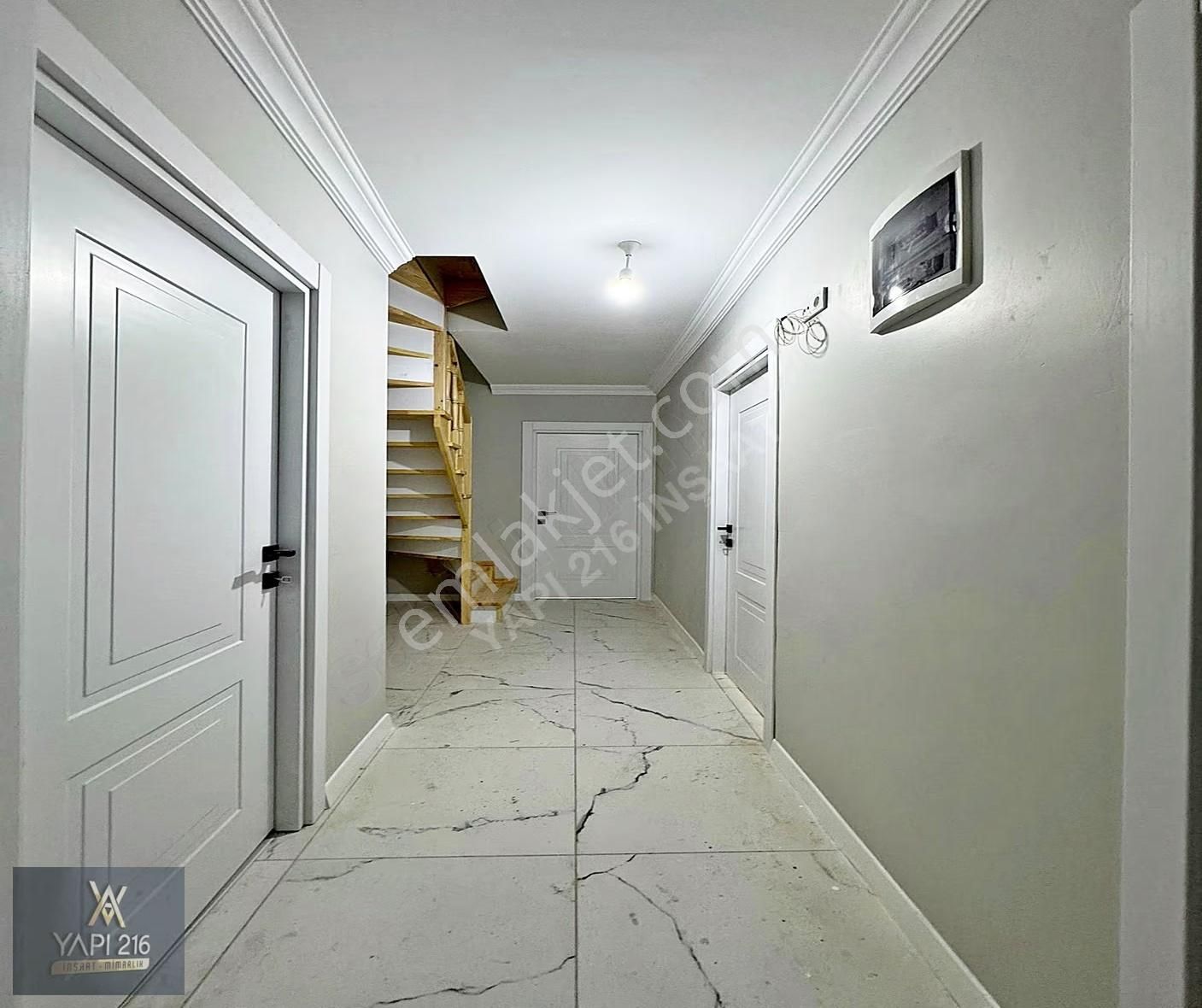 Yapı 216'dan Merkezi Konumda K.otoparklı Teraslı 4+2 Dubleks - Görsel 15