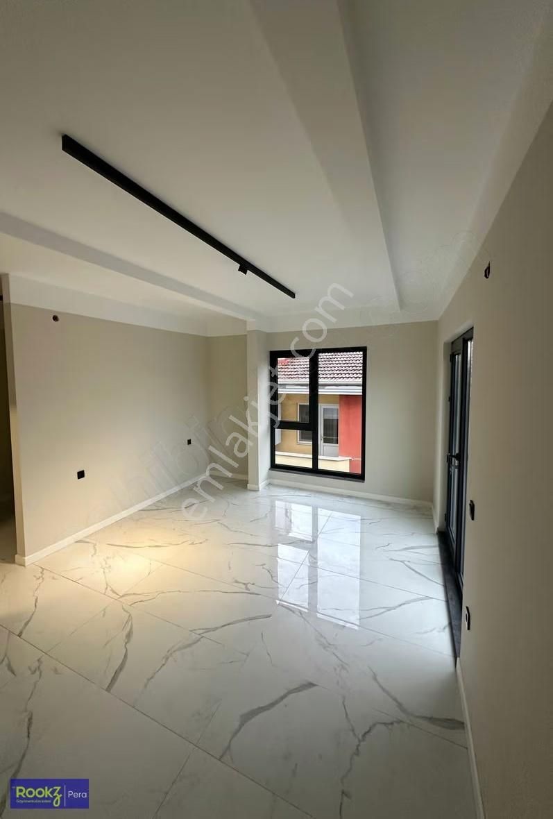 Serdivan Bahçelievlerde Prestijli Konumda, Teraslı 4+1 Villa - Görsel 9