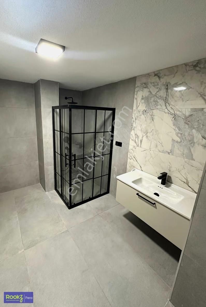 Serdivan Bahçelievlerde Prestijli Konumda, Teraslı 4+1 Villa - Görsel 4