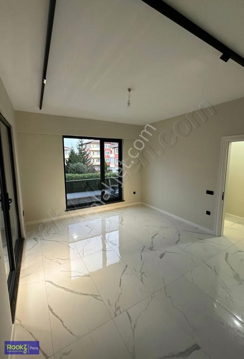 Serdivan Bahçelievlerde Prestijli Konumda, Teraslı 4+1 Villa - Görsel 11