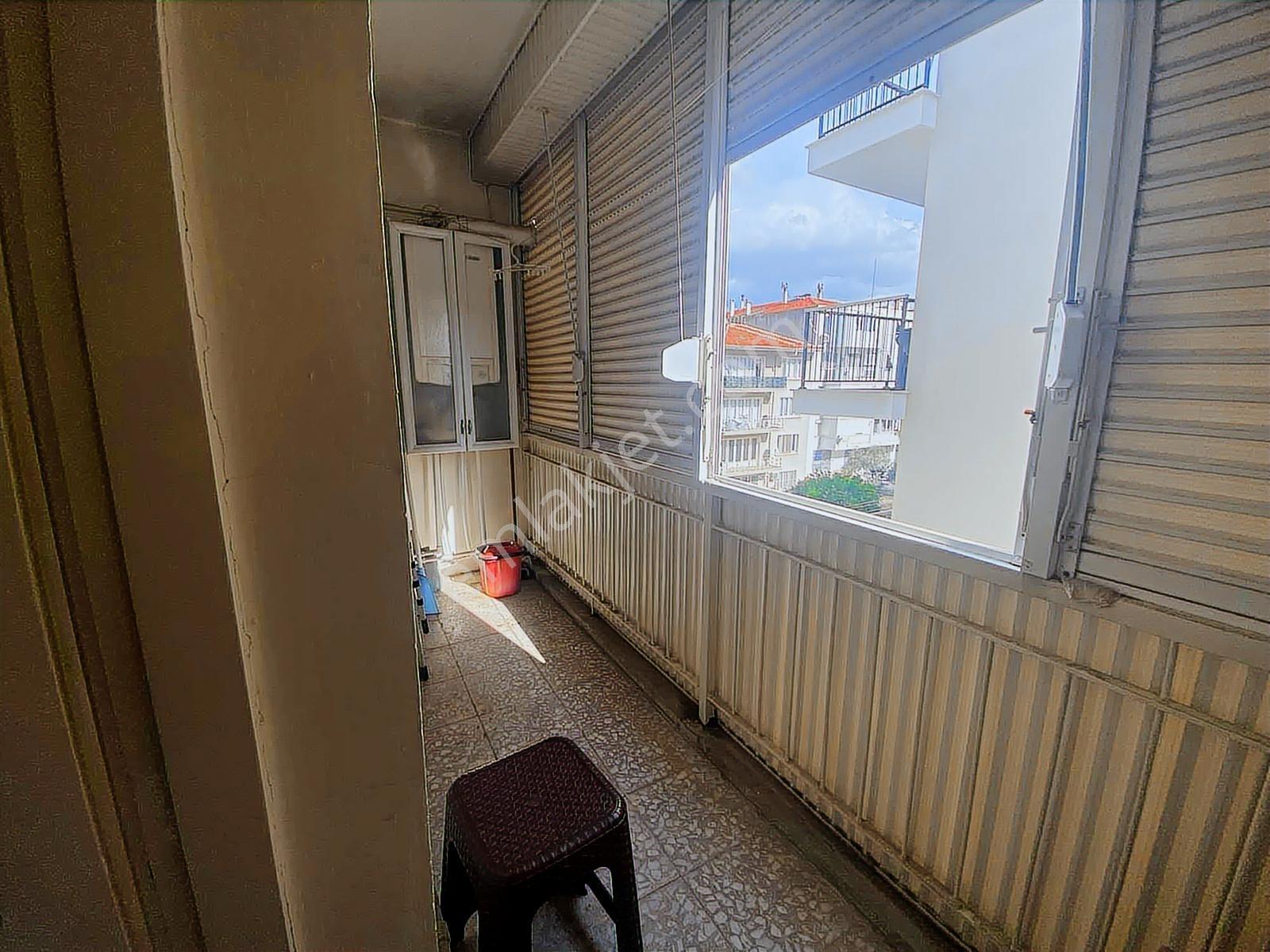 Karşıyaka Çamlık Sokak Da Satılık 3+1 Daire - Görsel 13