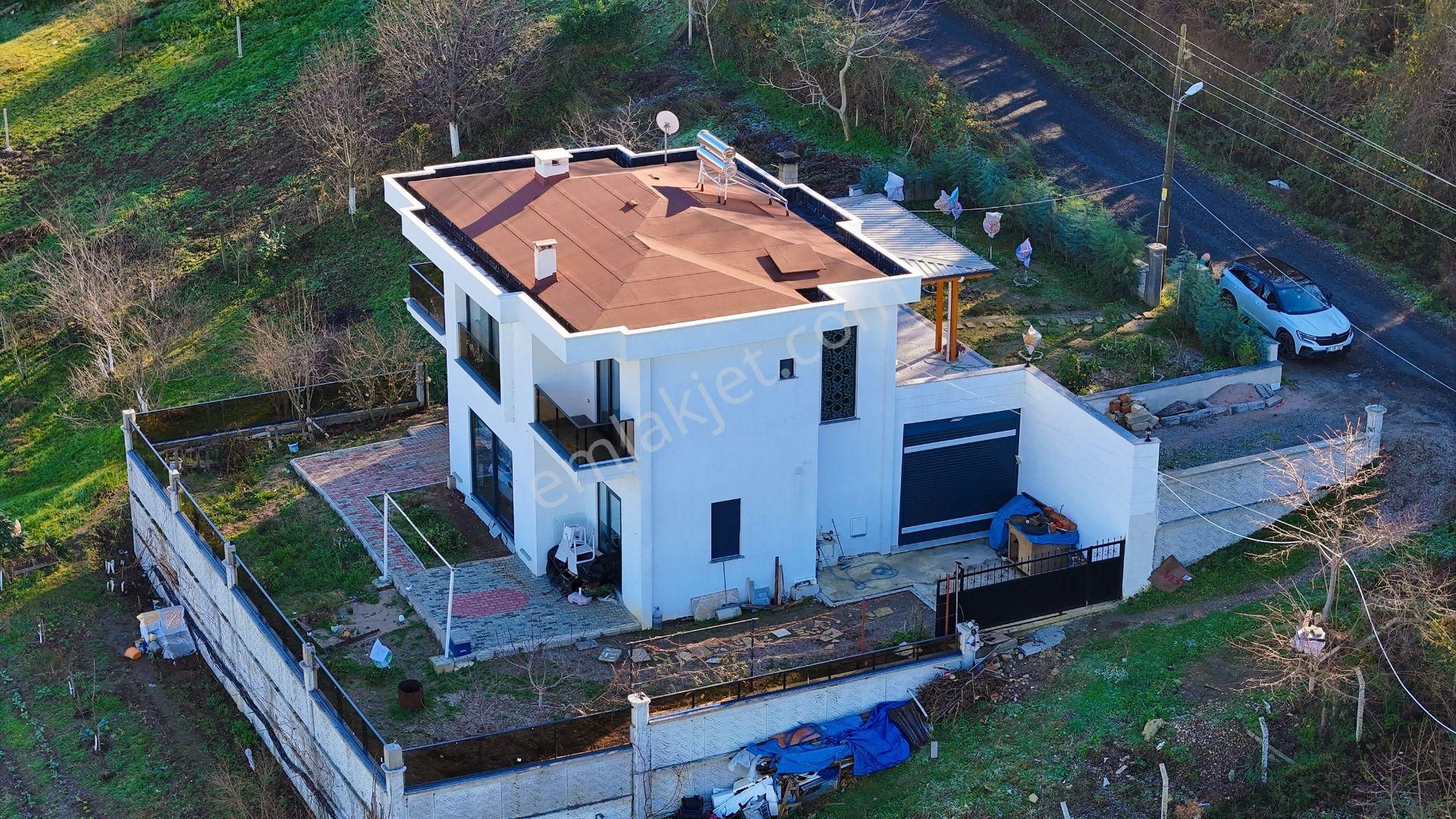 860 M2 Arsa İçinde Deniz Manzaralı Dubleks Villa