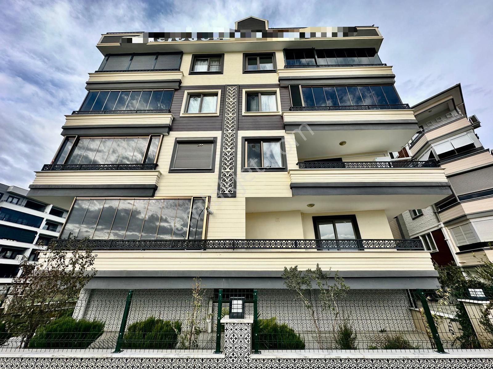 ꧁ay Emlaktan꧂altınkum'da Kapalı Otoparklı Kombili Denize Yakın Asansörlü Satılık 2+1 Yeni Daire - Görsel 2