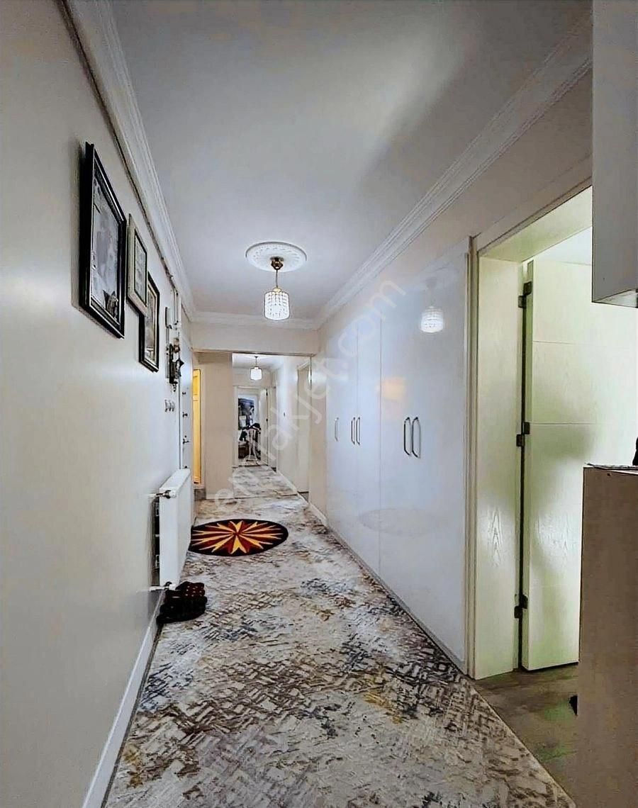 Akkonak Yeşilköy Cadde Emsalsiz Kendine Ait Bahçeli *3+1 *150m2* - Görsel 3