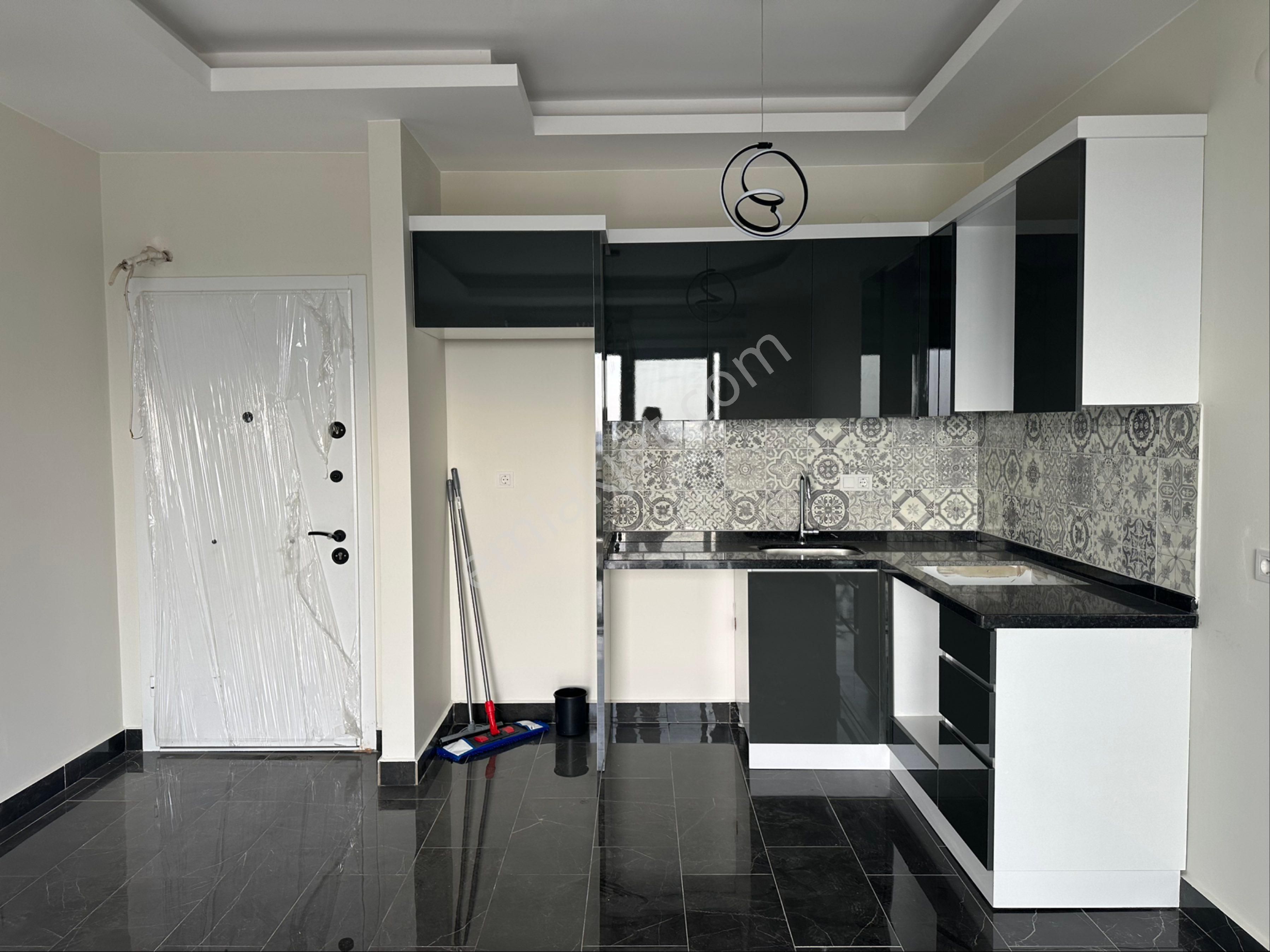 Demirtaş’da Deniz Manzaralı Lüx 1+1 Daire - Görsel 14