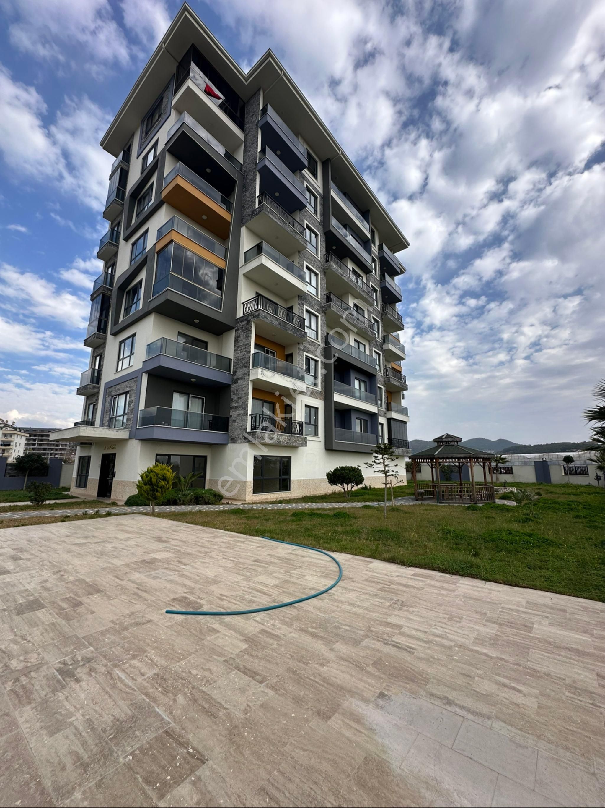 Demirtaş’da Deniz Manzaralı Lüx 1+1 Daire - Görsel 27