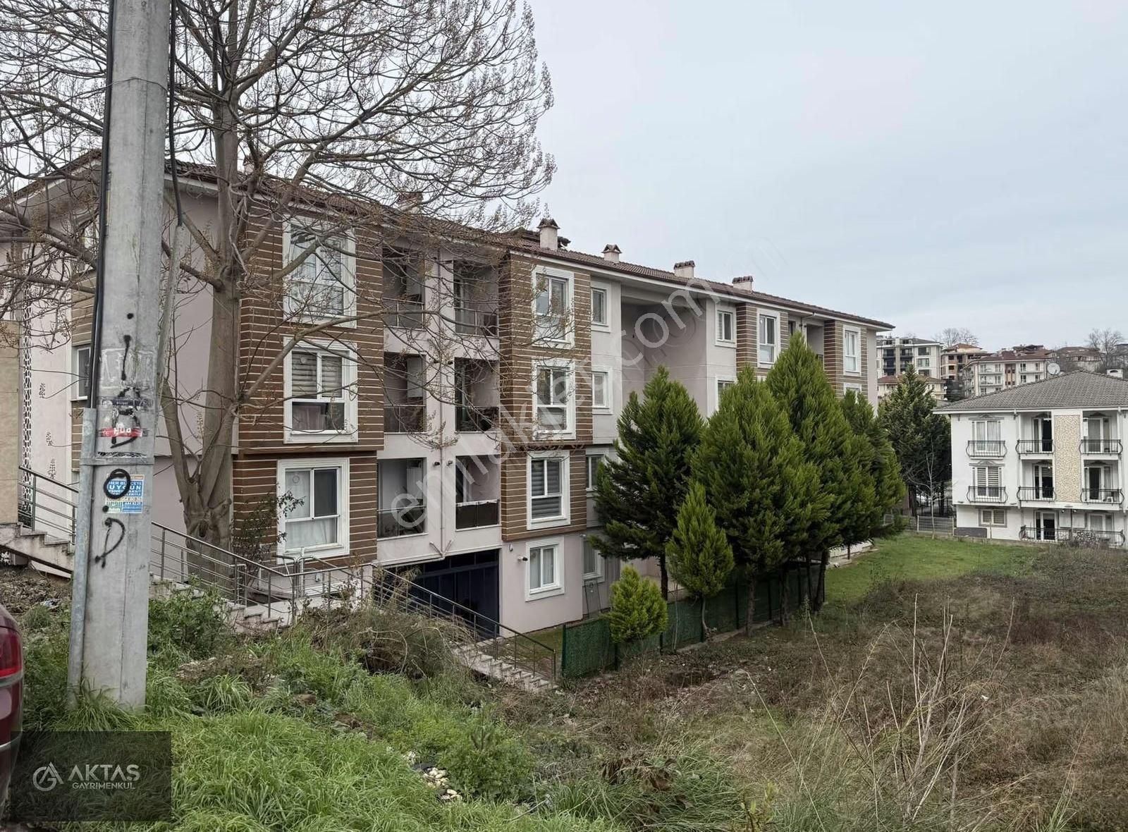 Serdivan Kemalpaşa Mahallesinde 2+1 3 Kat Kiralık Daire