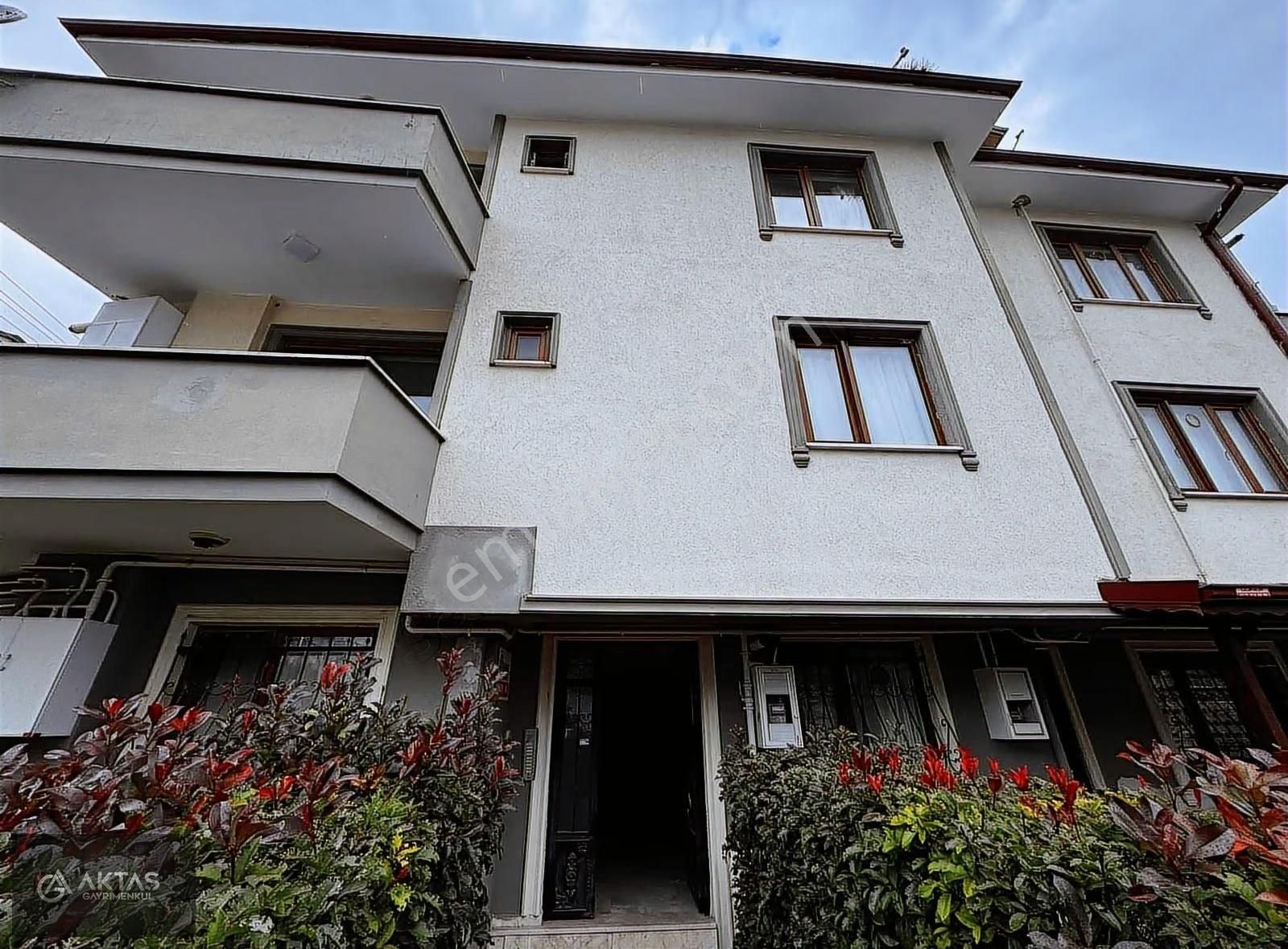 İstiklal Mahallesinde Eşyalı, Kiracılı Satılık Yatırımlık Daire
