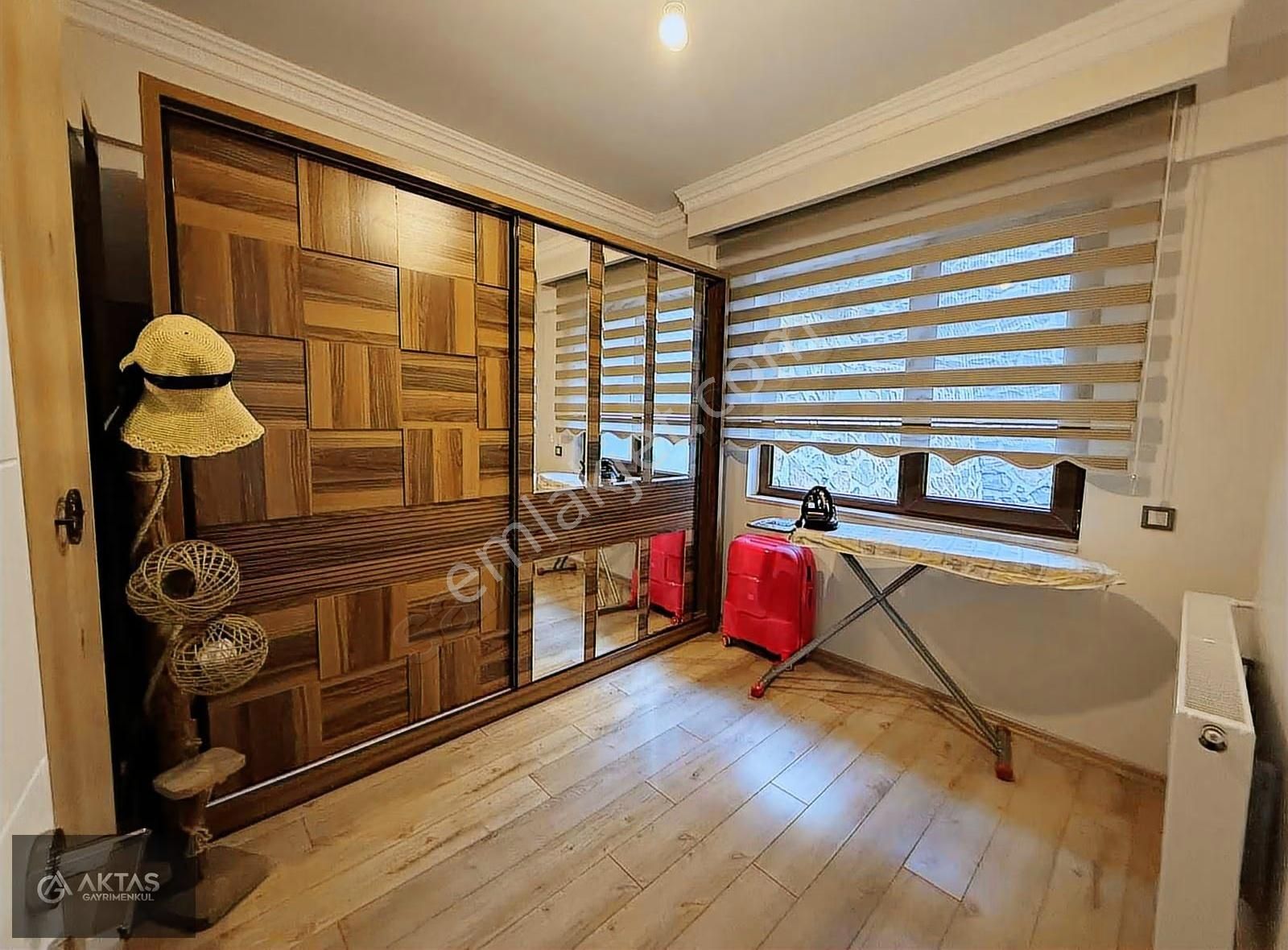 Serdivan Kemalpaşa Mah.3+1 170 M2 Brüt Satılık Dubleks Daire - Görsel 3