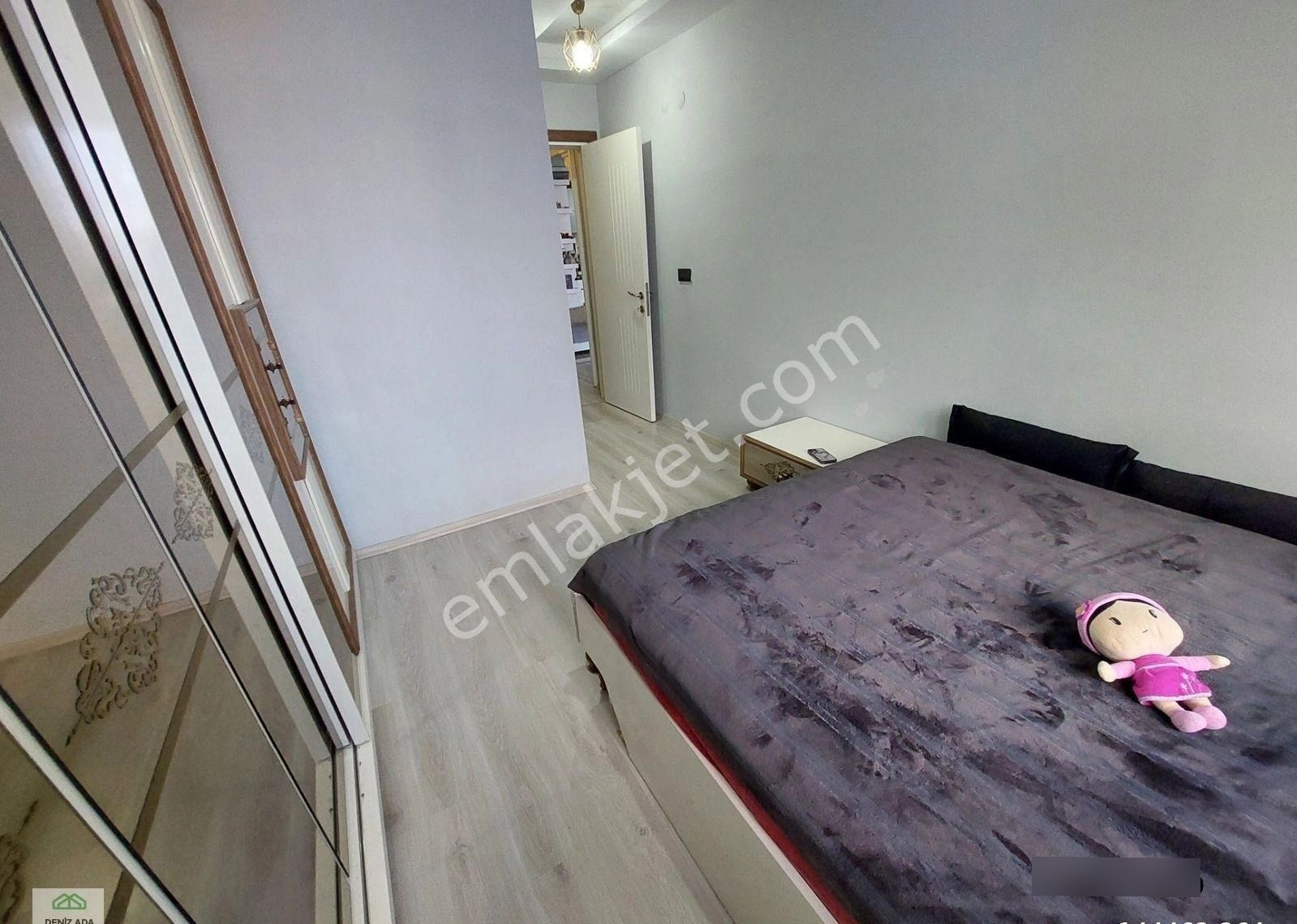 Kuşadası'nda Havuzlu St Doğalgazlı Arakat 2+1 Satılık Rezidans - Görsel 4