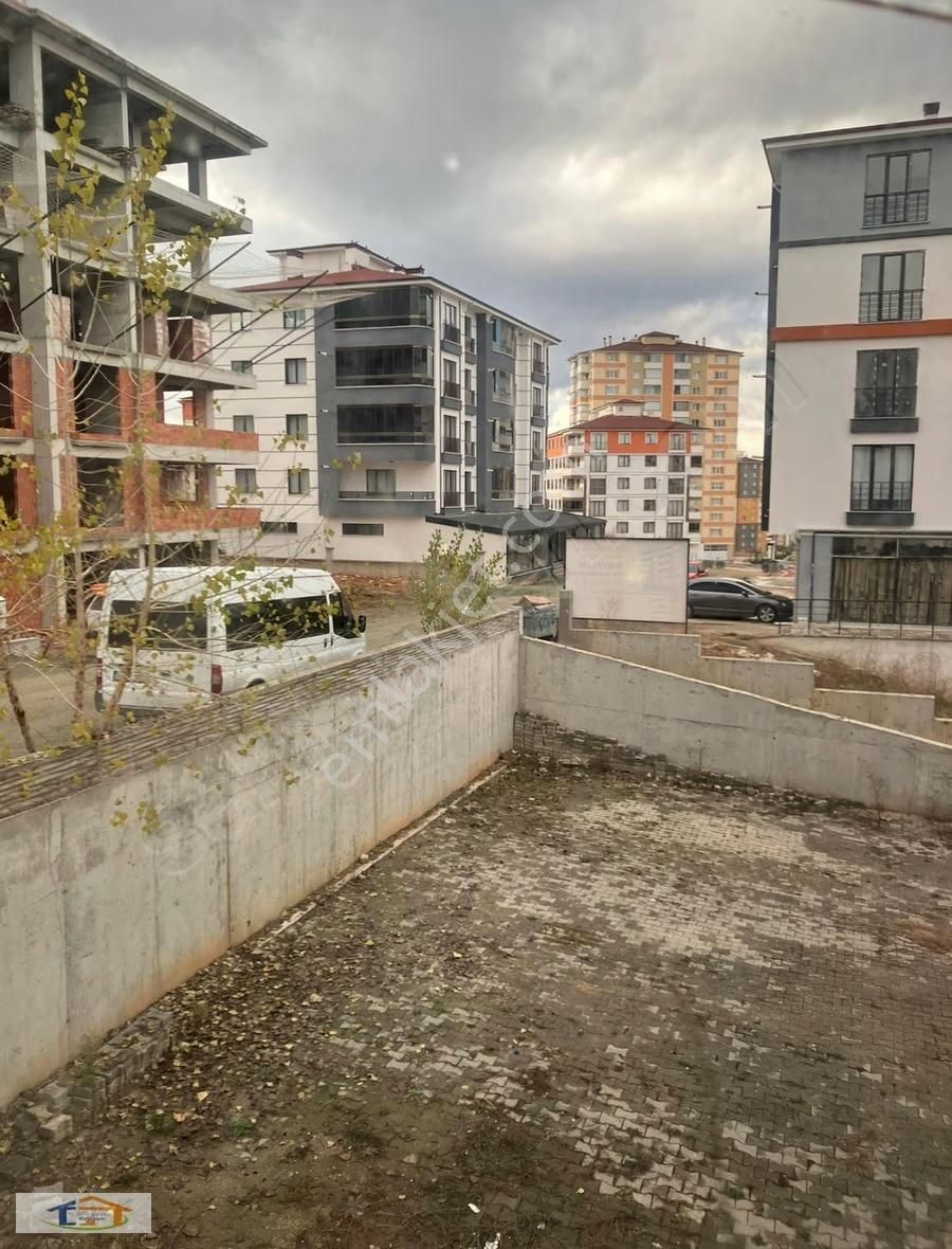 Bizim Emlaktan Tosya Yolunda Rota Yapıda Kiralık 2+1 Daire - Görsel 14