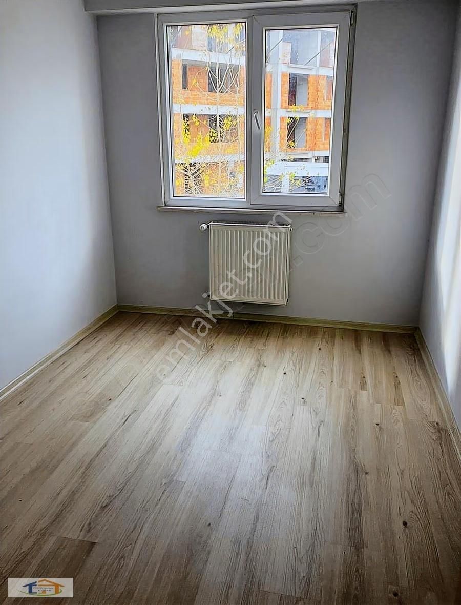 Bizim Emlaktan Tosya Yolunda Rota Yapıda Kiralık 2+1 Daire - Görsel 3
