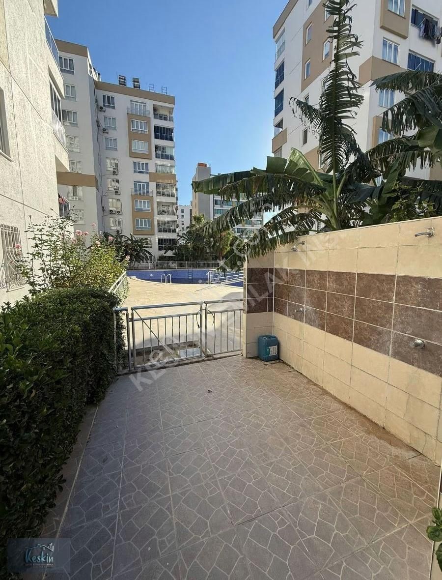 Kafeler Caddesinde Havuzlu Site İçi Doğalgazlı Cambalkonlu 3+1 - Görsel 14