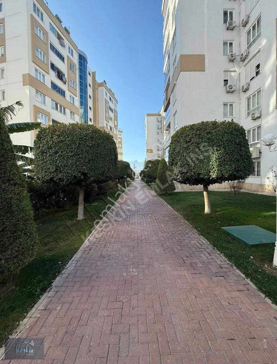 Kafeler Caddesinde Havuzlu Site İçi Doğalgazlı Cambalkonlu 3+1 - Görsel 16