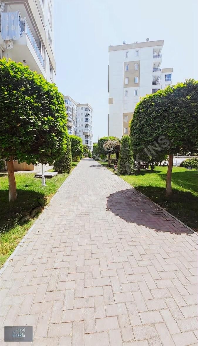 Kafeler Caddesinde Havuzlu Site İçi Doğalgazlı Cambalkonlu 3+1 - Görsel 33