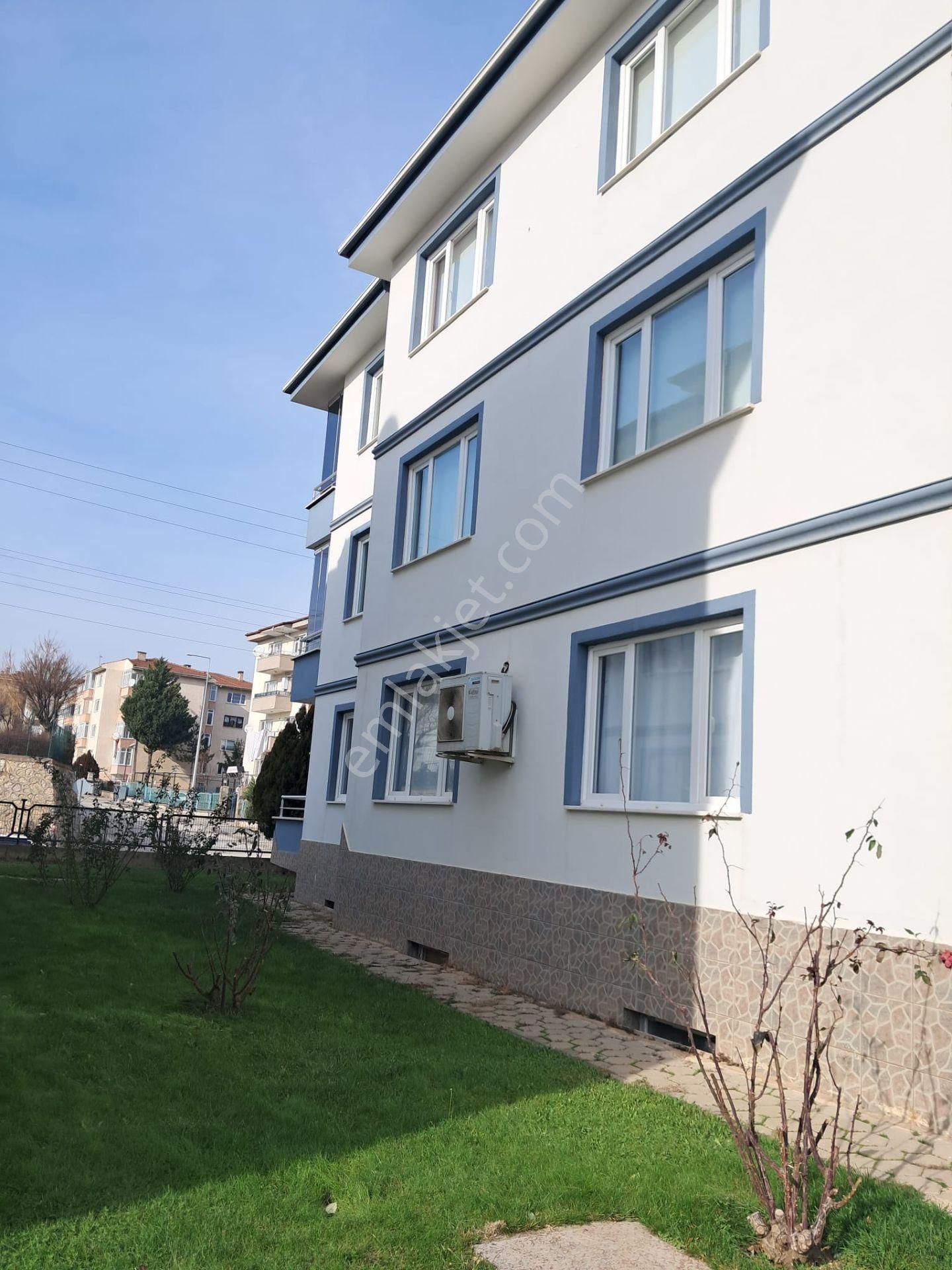 İnegöl Alanyurt'un Merkezi Konumunda, Ferah Ve Kullanışlı Daire - Görsel 3