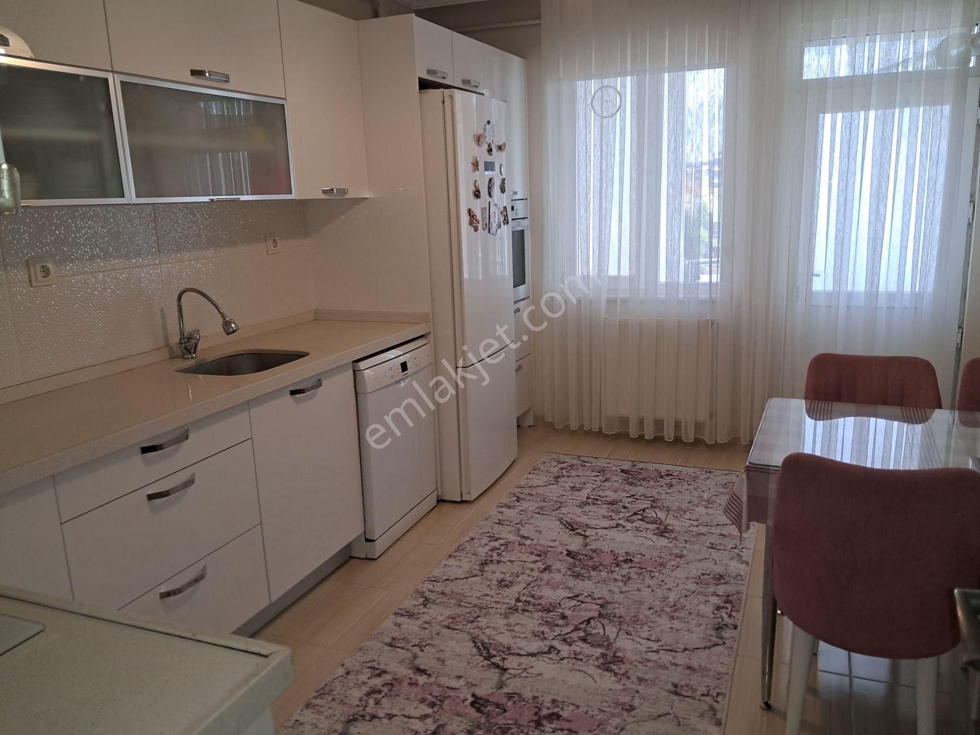 İnegöl Alanyurt'un Merkezi Konumunda, Ferah Ve Kullanışlı Daire - Görsel 19